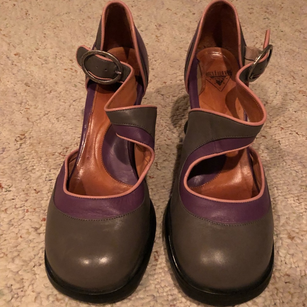 Fluevogs! Size 9 but fit closer to a 10.